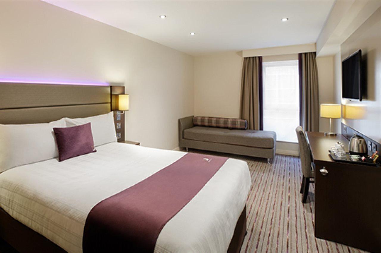 Premier Inn Liverpool Exterior foto
